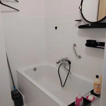 2-кімнатна квартира,dzielna 17 B وارسو